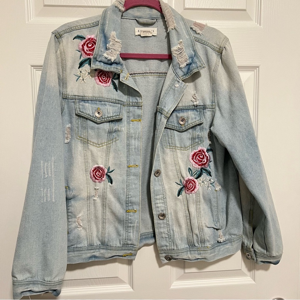 Cavalani rose embroidered jean jacket Distressed texture 
Size medium